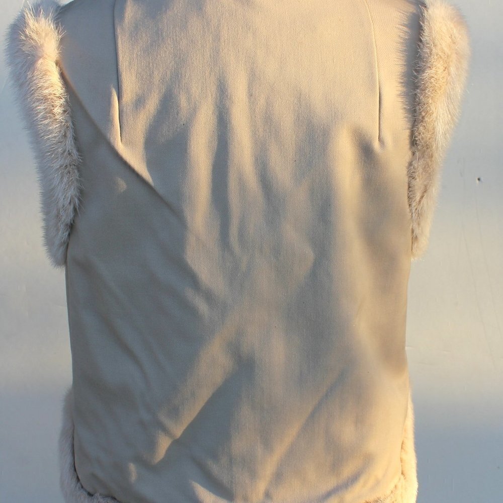 Vintage Reversable Mink Fur Vest Trim in Cream Neutral - Picture 10 of 12